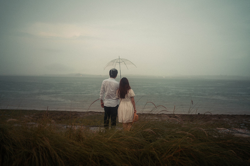 Film look outdoors pre-wedding shoot at Changi Bay Point, Singapore by xanthe.sg