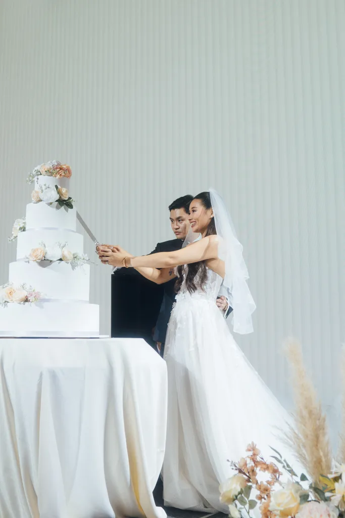 Actual day wedding at Pan Pacific Orchard, Singapore.