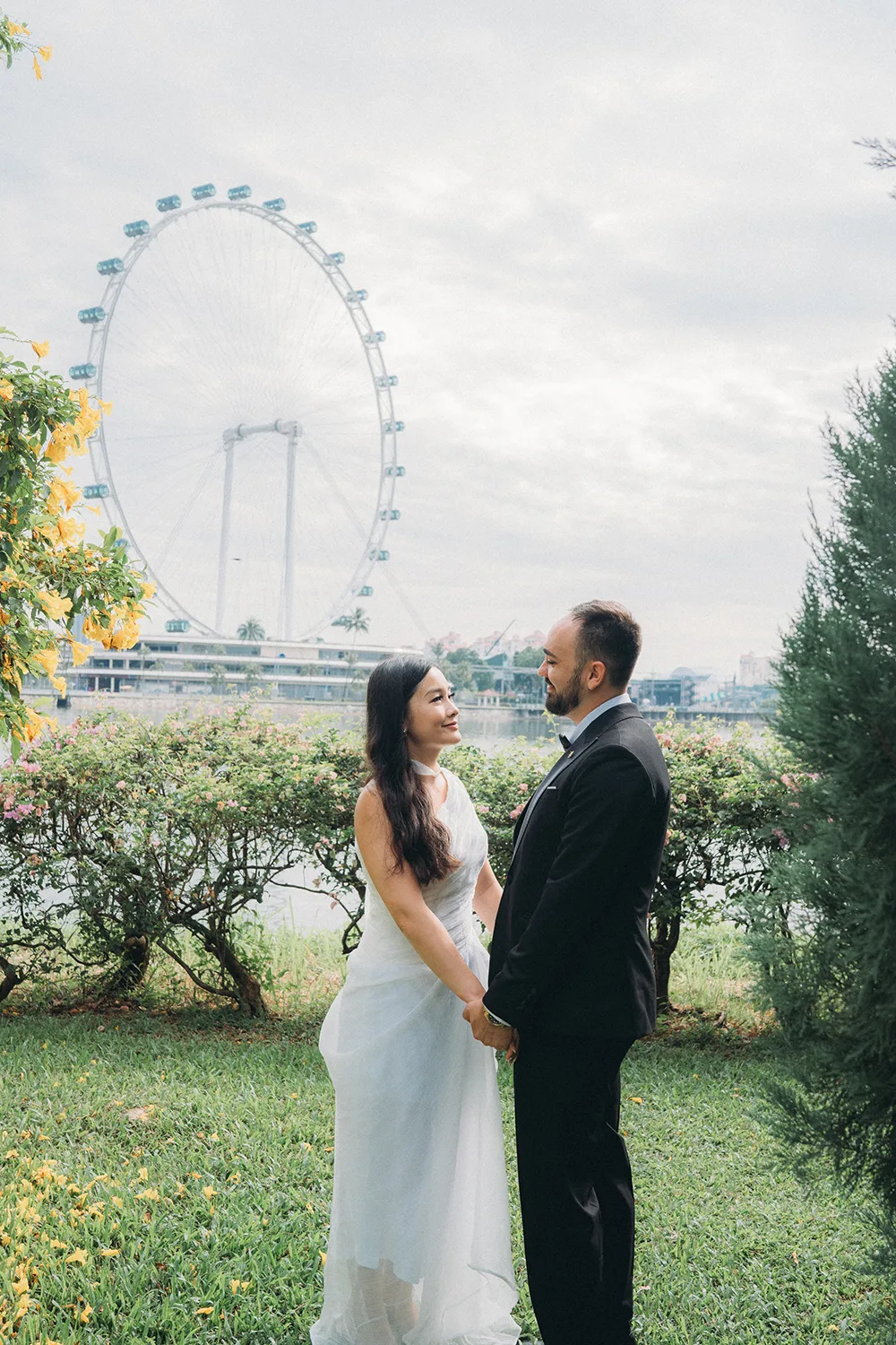 Pre-wedding photoshoot at Gardens by the Bay, Singapore