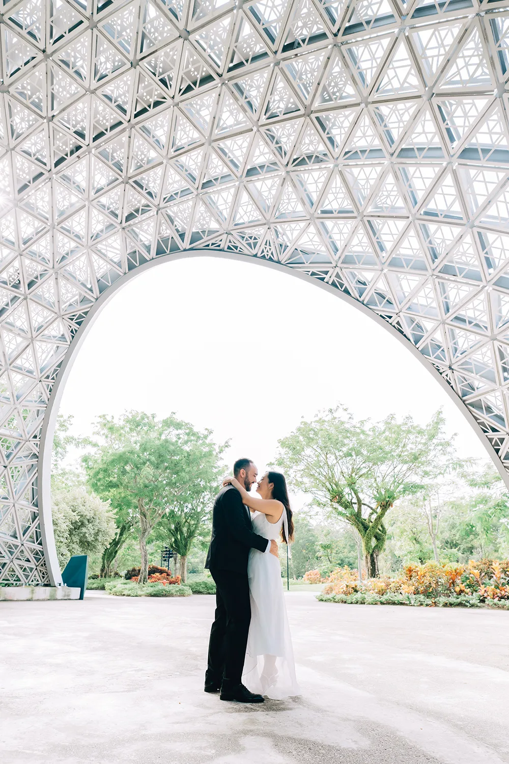 Pre-wedding photoshoot at SG50 Lattice, Gardens by the Bay, Singapore