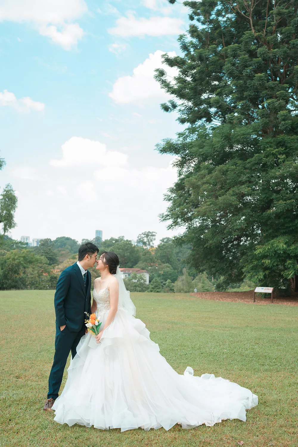 Pre-wedding photoshoot at Gallop Extension, Botanic Gardens, Singapore