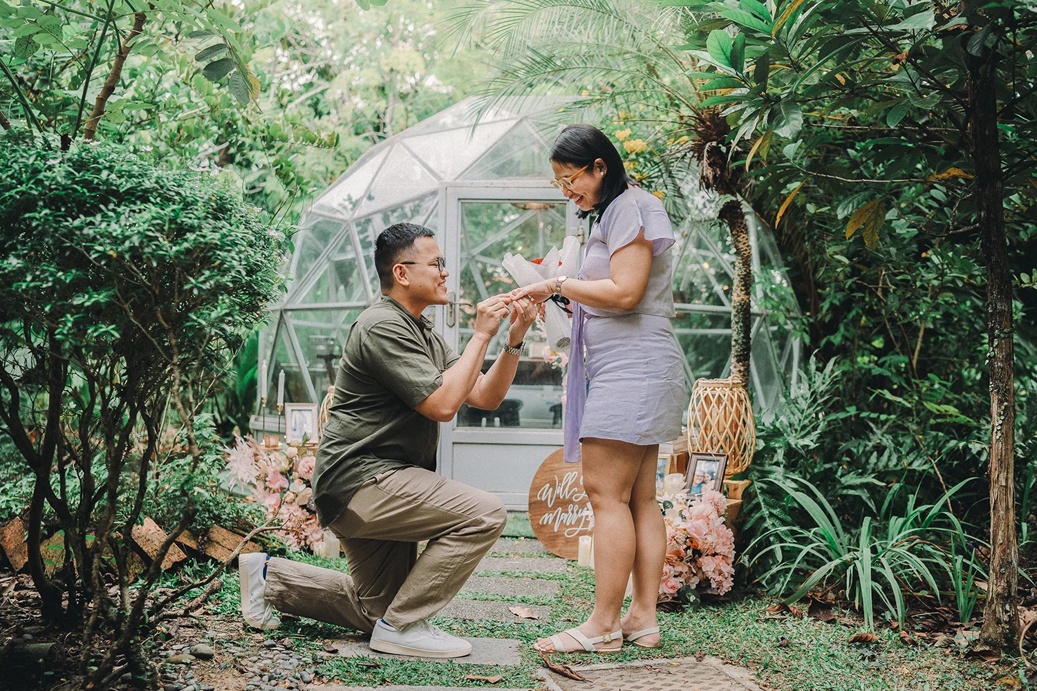 Marriage proposal at The Summerhouse, Singapore.