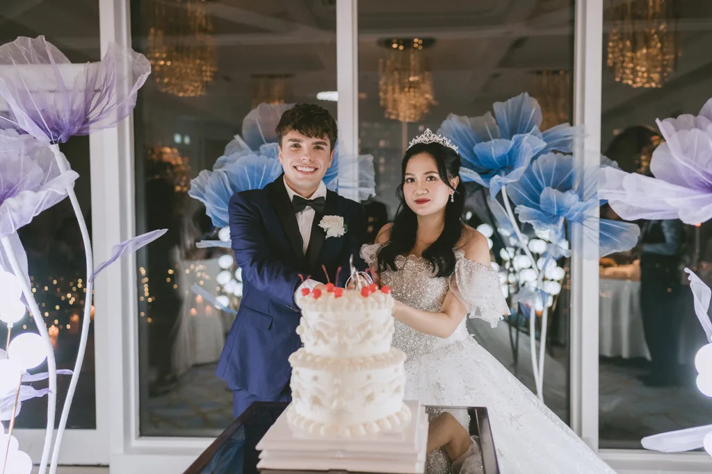 Actual day wedding at Four Seasons Hotel, Singapore.