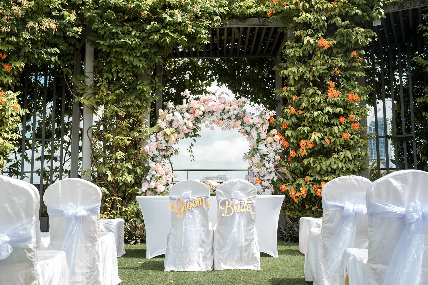 Actual day wedding at Genting Hotel Jurong, Singapore.