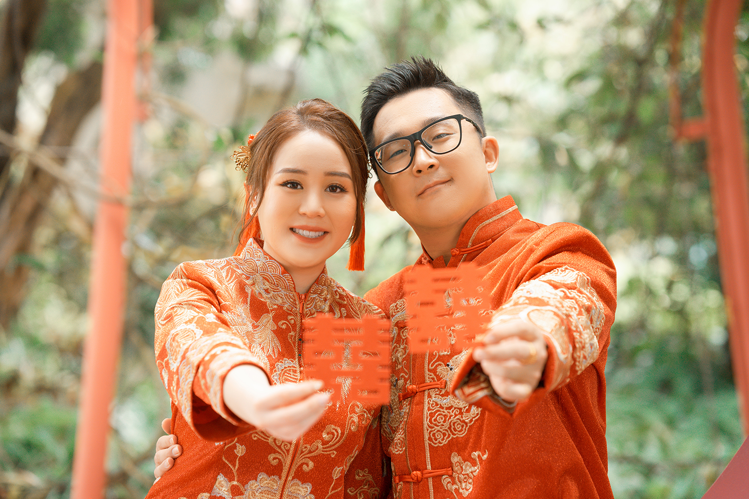 Pre-wedding photoshoot at Gardens by the Bay, Chinese Garden, Singapore.