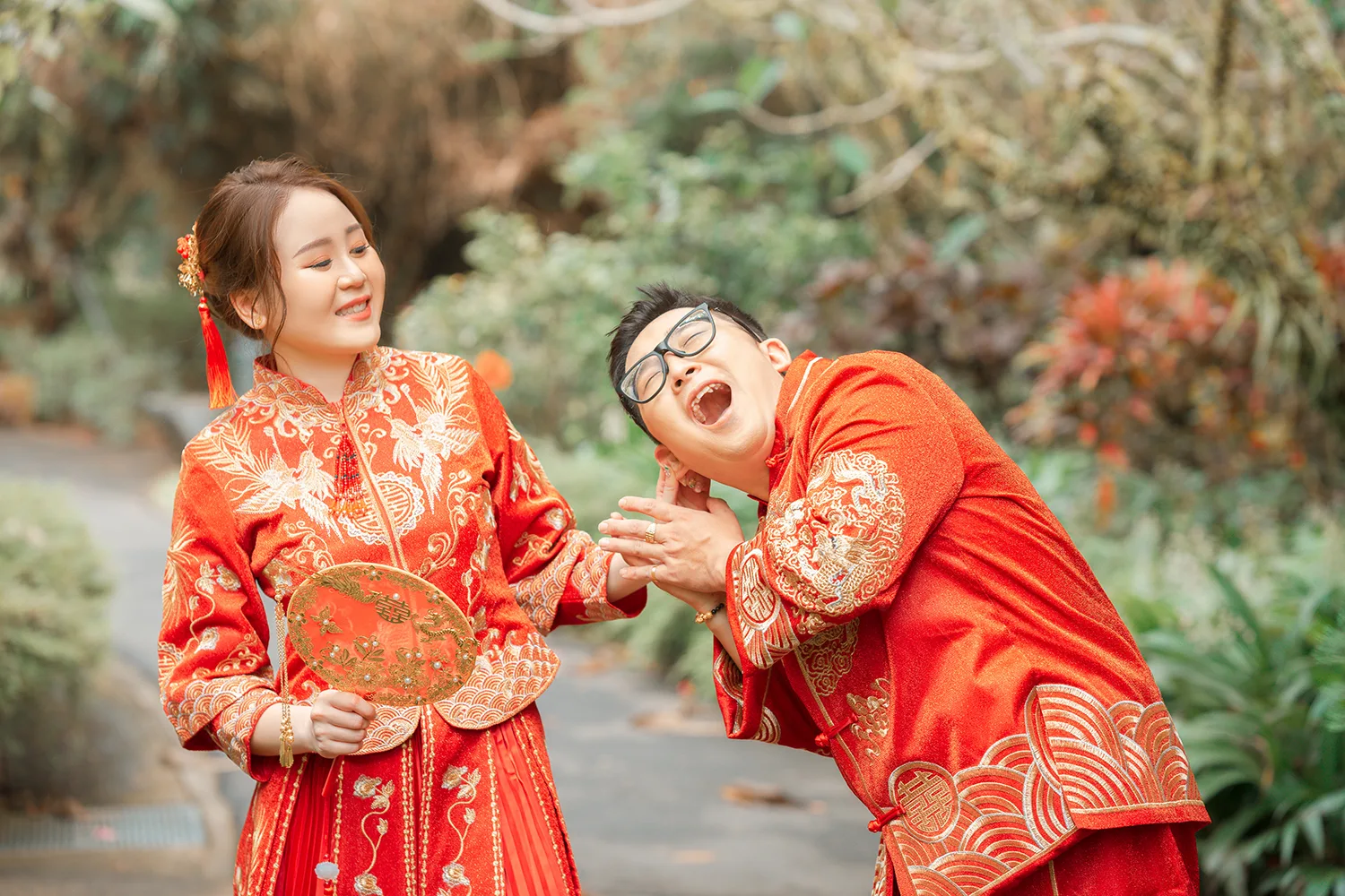 Pre-wedding photoshoot at Gardens by the Bay, Chinese Garden, Singapore.