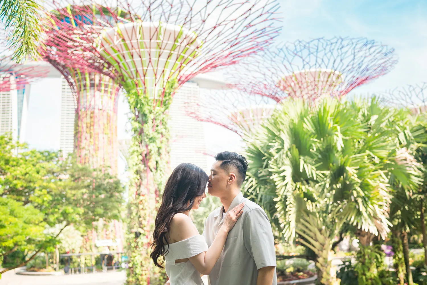 Couple vacation photoshoot at Gardens by the Bay, Singapore.