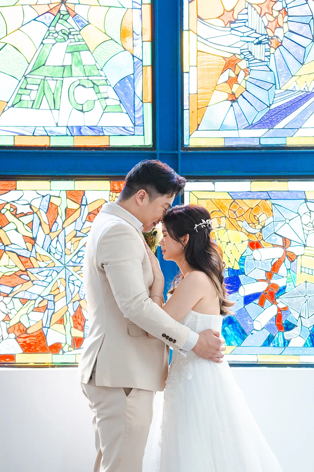 Actual day wedding at St. Andrew's Mission School, Singapore.