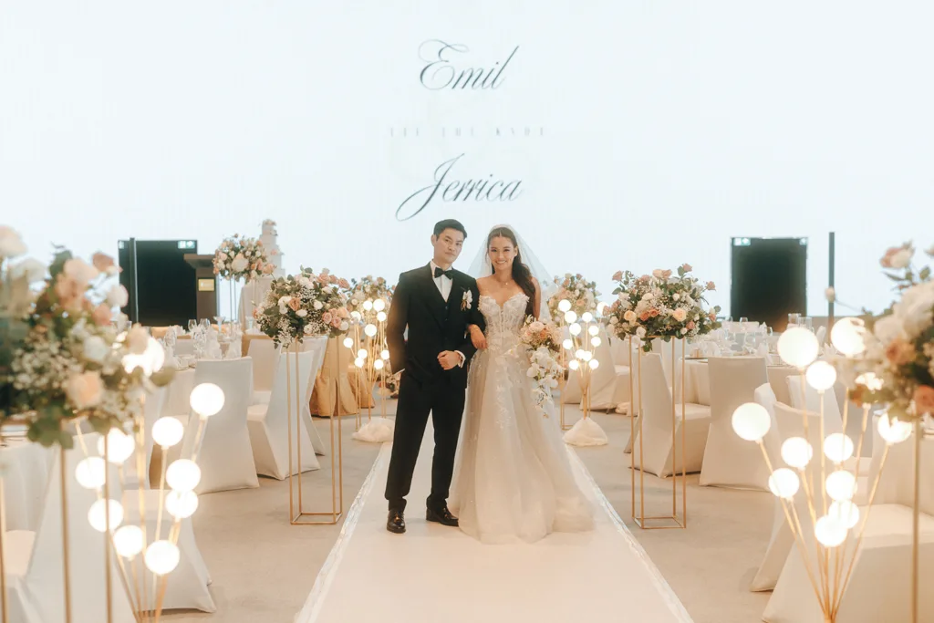 Actual day wedding at Pan Pacific Orchard, Singapore.