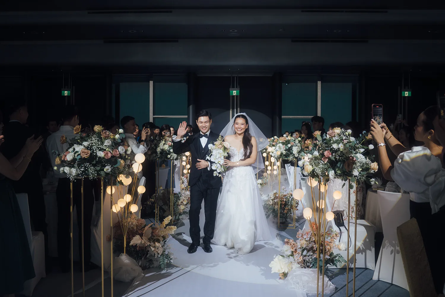 Actual day wedding at Pan Pacific Orchard, Singapore.