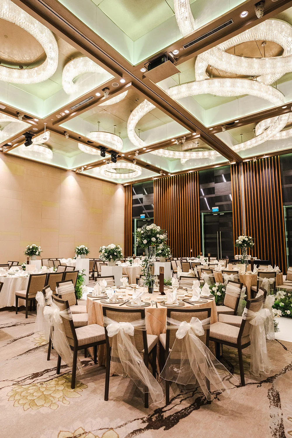 Actual day wedding at Parkroyal on Beach Road, Singapore.