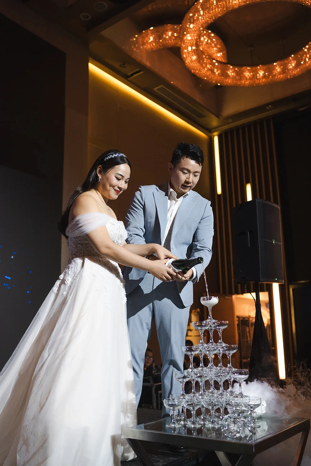 Actual day wedding at Parkroyal on Beach Road, Singapore.