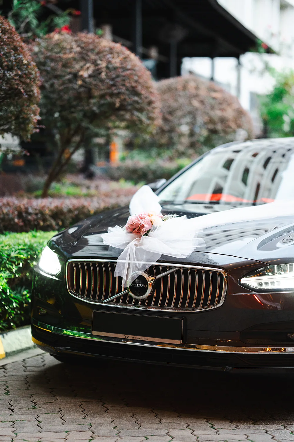 Actual day wedding at Parkroyal on Beach Road, Singapore.