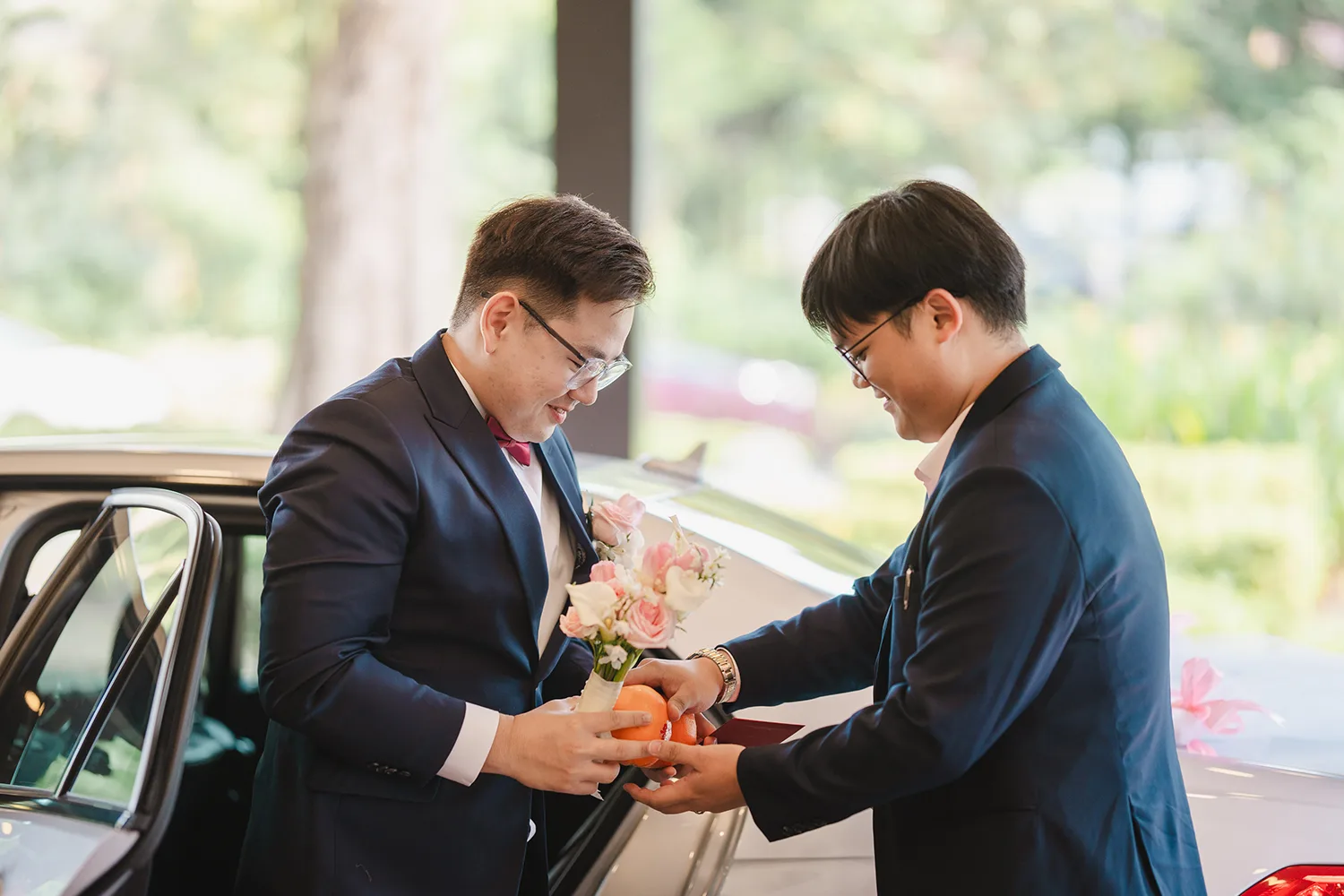 Wedding day at Orchard Rendezvous Hotel, Singapore.