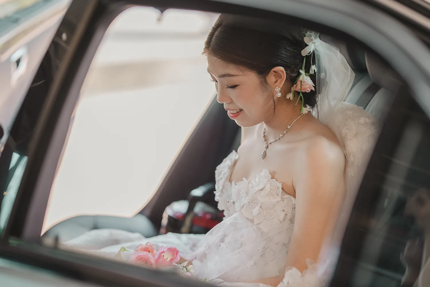 Wedding day at Orchard Rendezvous Hotel, Singapore.