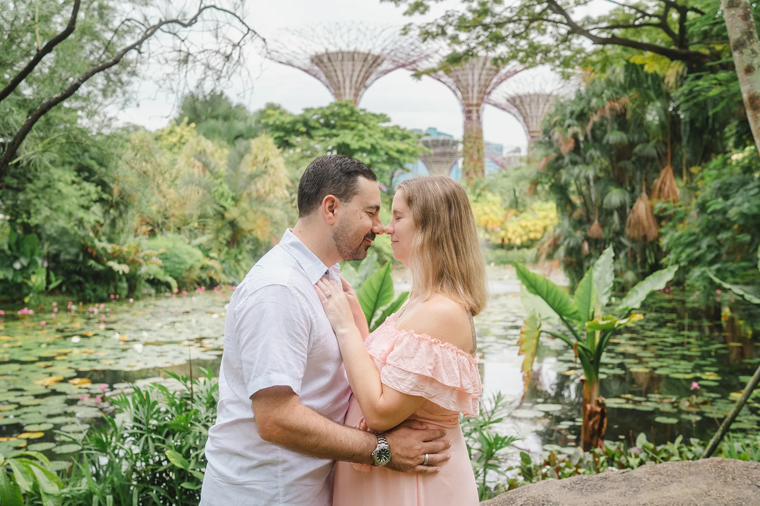 Maternity photoshoot at Gardens by the Bay, Singapore.